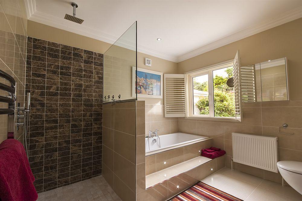 Sea Breeze Lodge B&B Galway Zewnętrze zdjęcie