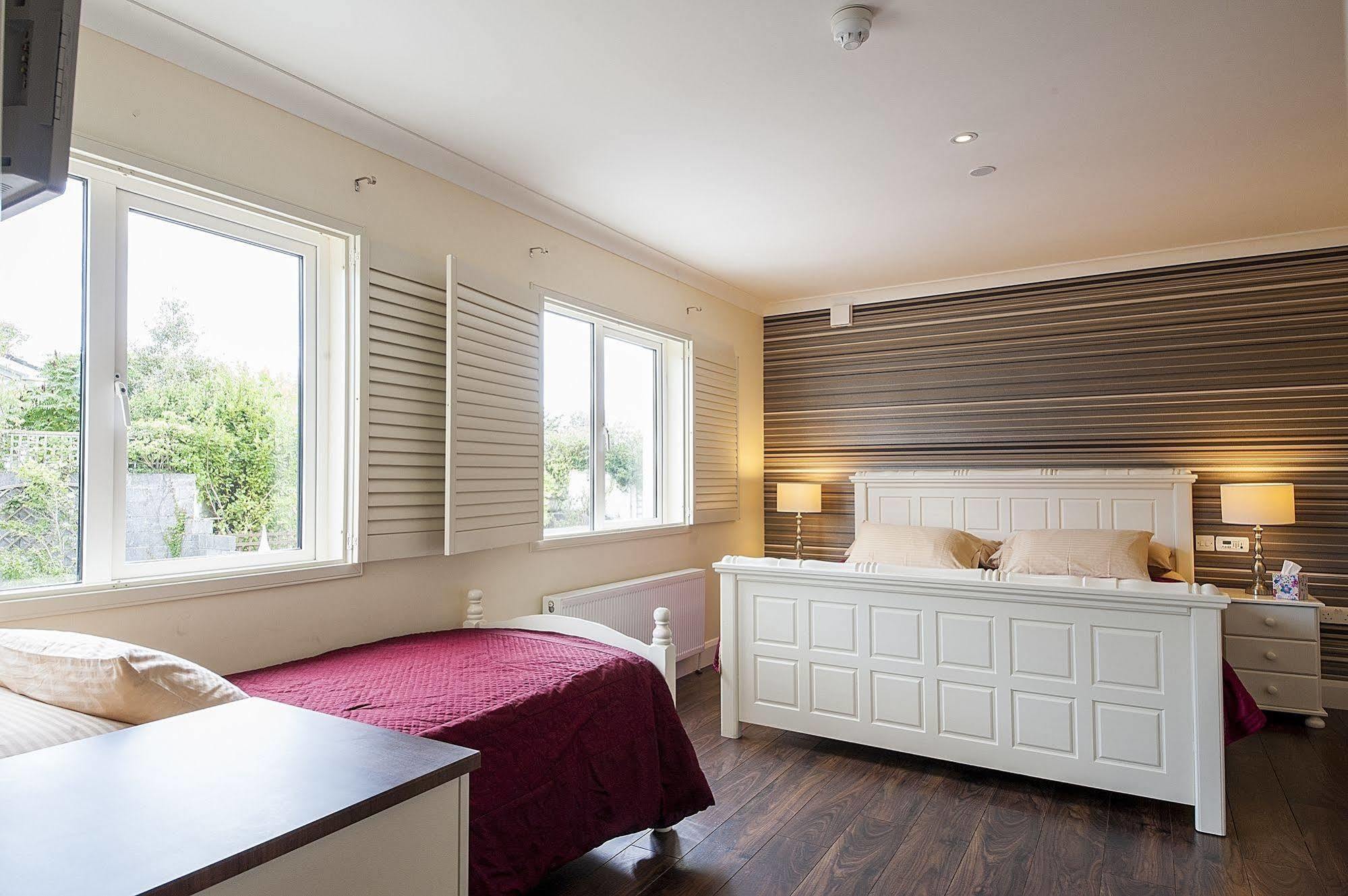 Sea Breeze Lodge B&B Galway Zewnętrze zdjęcie