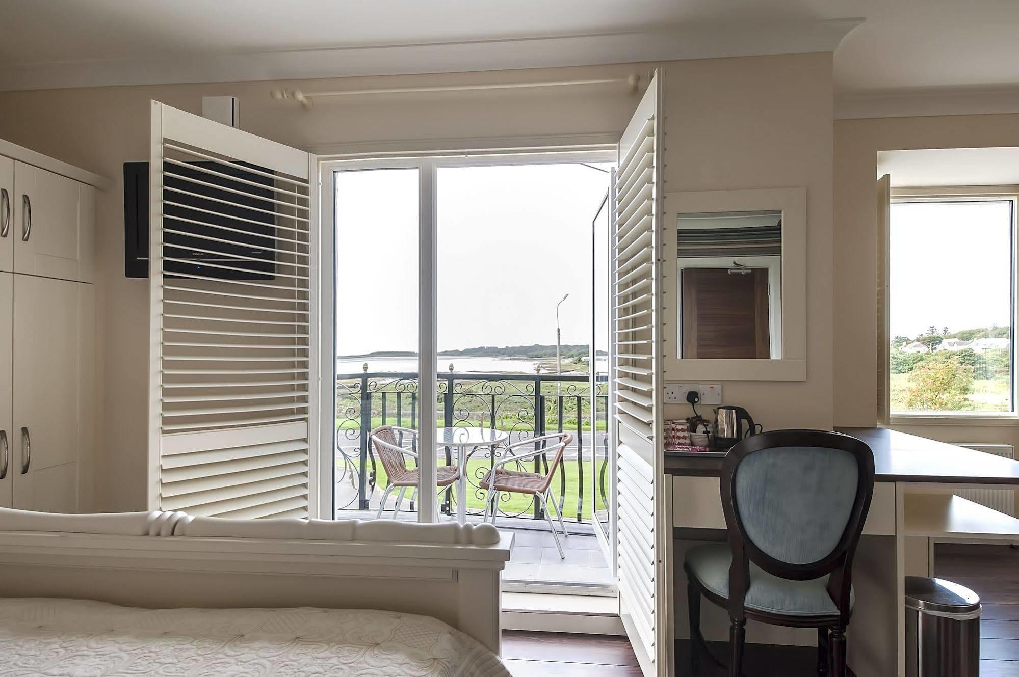 Sea Breeze Lodge B&B Galway Zewnętrze zdjęcie