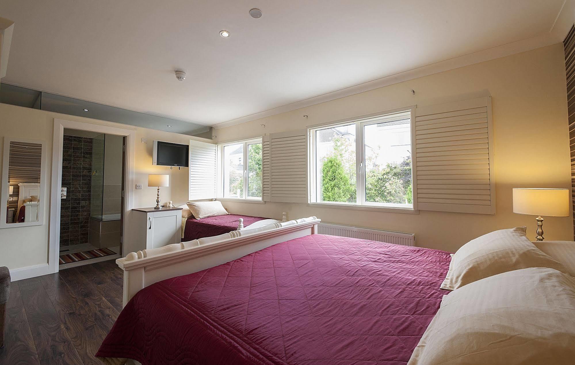Sea Breeze Lodge B&B Galway Zewnętrze zdjęcie